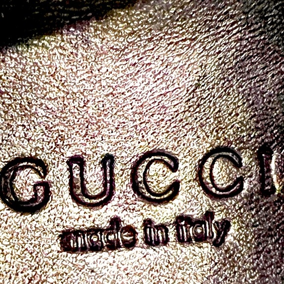 Gucci shoes for women size 9US. Beautiful blue color . - Picture 10 of 11